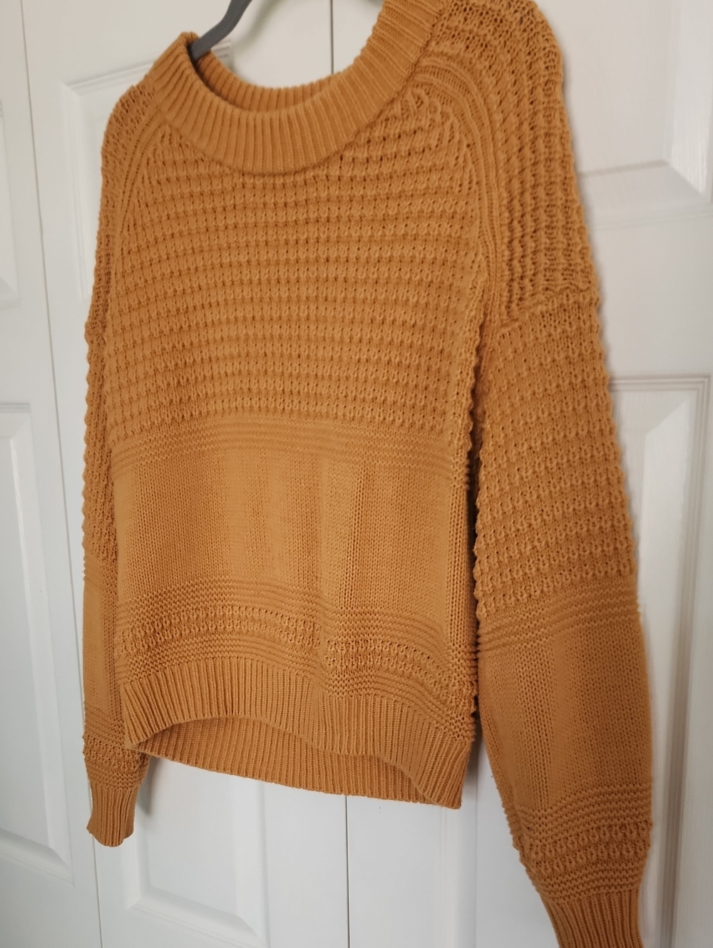 Universal Thread Women's Mustard Textured Knit Crewneck Sweater
